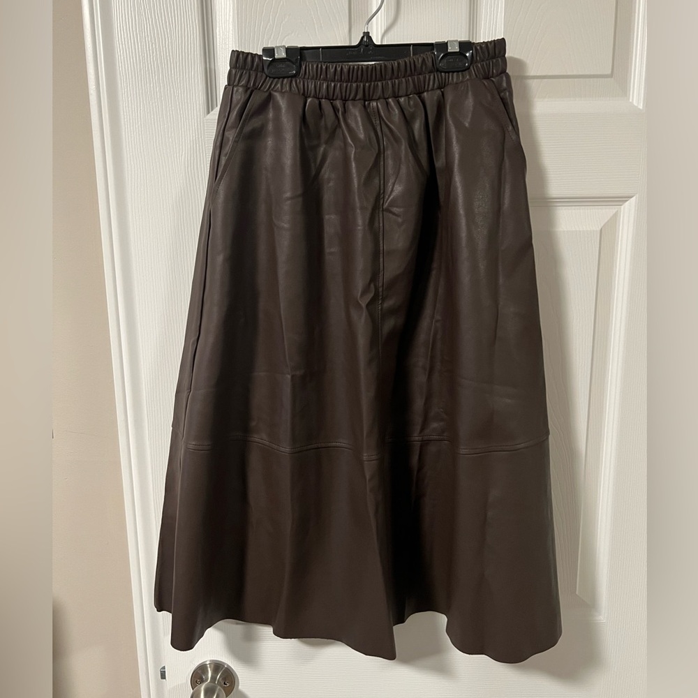 Ladies Skirt